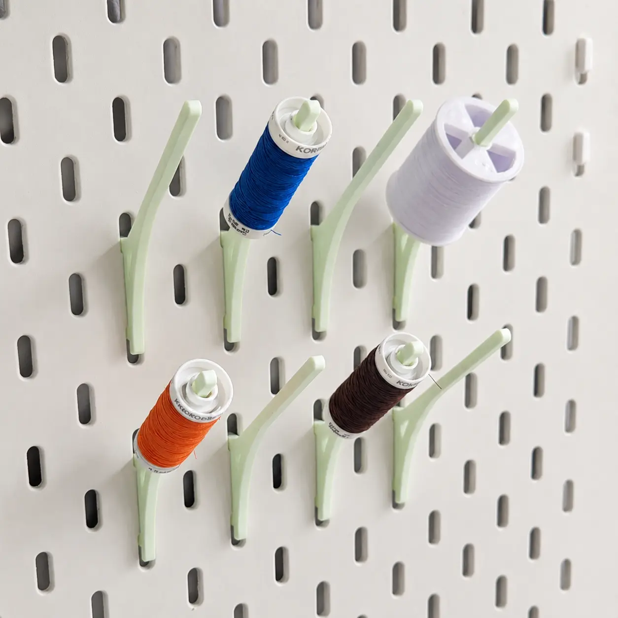 Thread Holders for IKEA Skadis Pegboard - Image 4